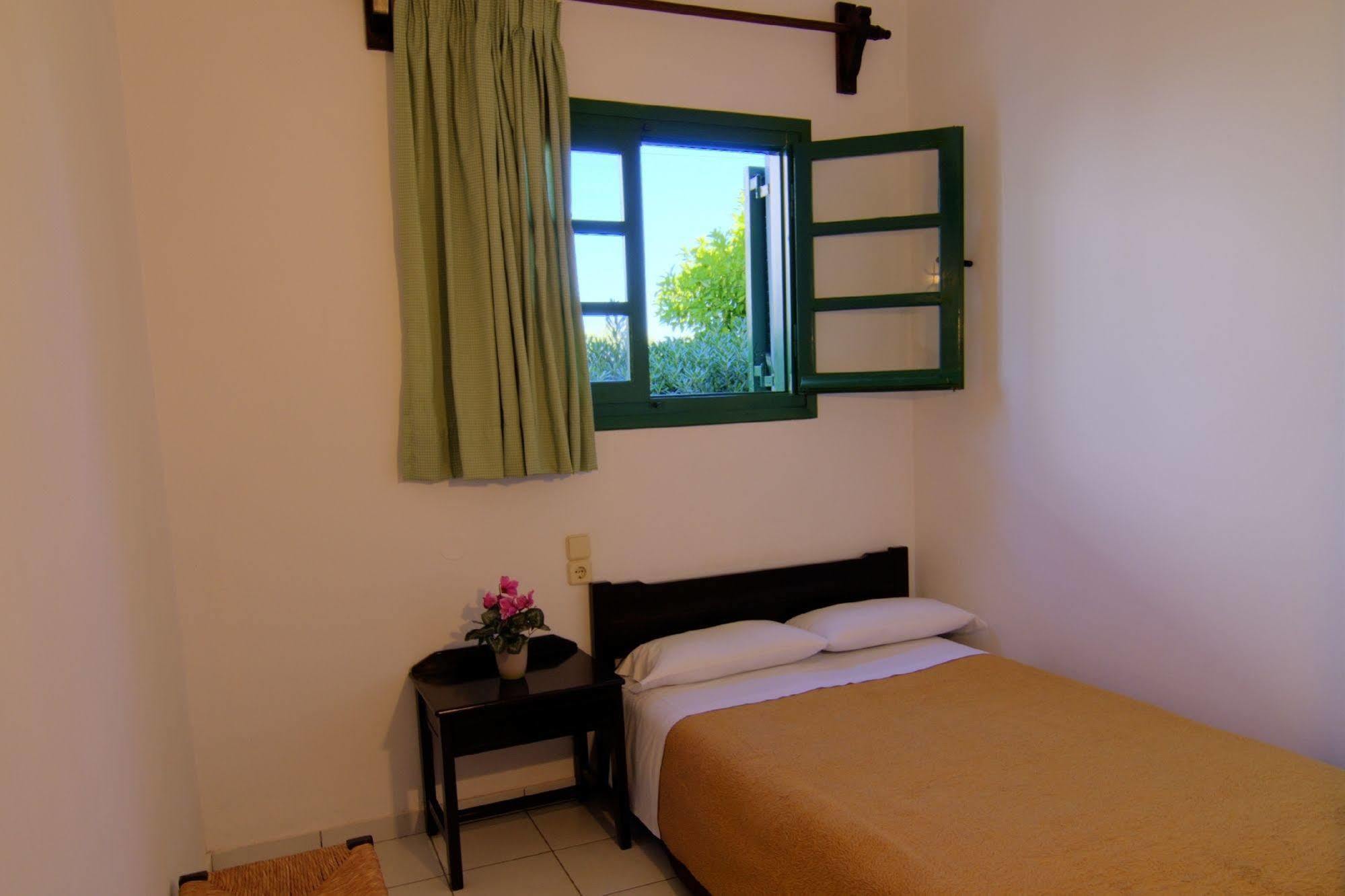 Sirius Apartments Hersónissos Extérieur photo