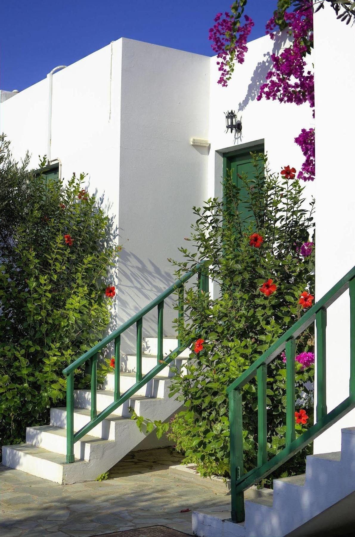Sirius Apartments Hersónissos Extérieur photo